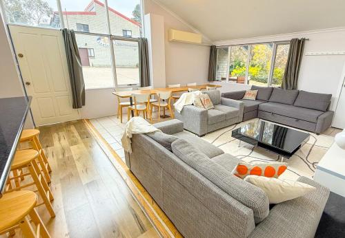 Posezení v ubytování Jindy Base Camp