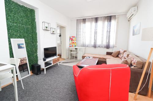 TV a/nebo společenská místnost v ubytování Square Apartments