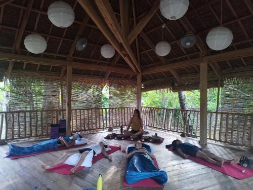 Balkoni atau teres di Emerald House Village