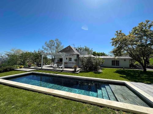 Cottage vue panoramique Pau Piscine