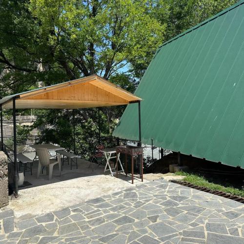 Fotografie z fotogalerie ubytování Cottage Rioni Kutaisi v destinaci Kutaisi