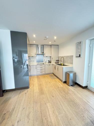 Η κουζίνα ή μικρή κουζίνα στο Luxury Apartment in Dartford