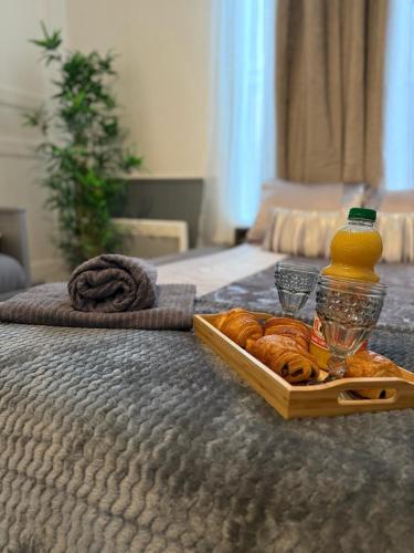 Makanan di atau berdekatan apartmen