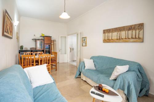 Anthia Apartment