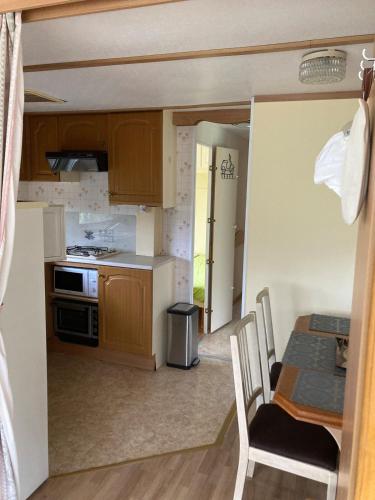 Photo de la galerie de l'établissement Mobilhome 6 places JOUQUES DPT 13, à Jouques