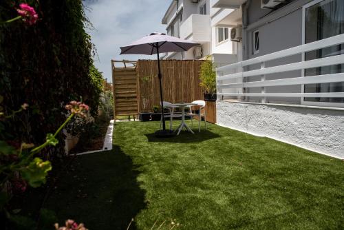 Un jardín fuera de Eloque Simple living space