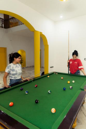 Huéspedes de Bingo Stay & Cafe