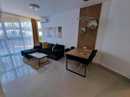 Апартамент БАНГЕВИ