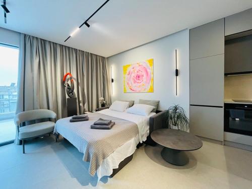 Luxury Penthouse 2BR - Metro & Hagia Sophia