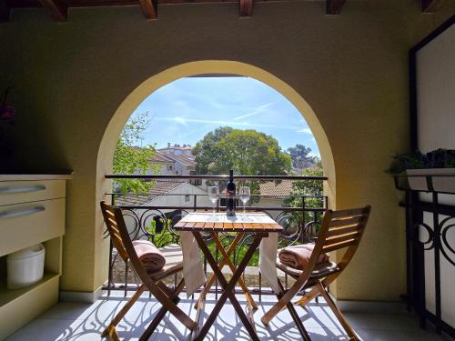 Apartments & Rooms Chiara