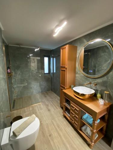 panos luxury apartment