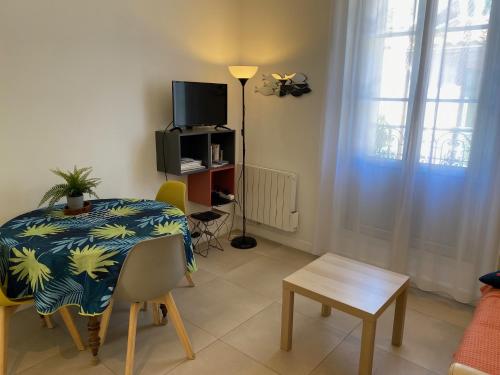 P3, 2 bedrooms, quiet, Montpellier city center