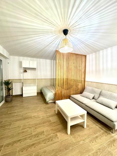 Studio Calme proche Gare Menton Garavan