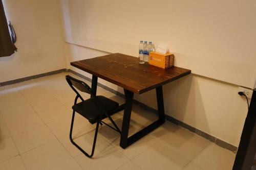 Φωτογραφία από το άλμπουμ του Holy Hostel Sathorn σε Thung Maha Mek