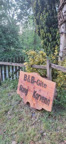 a sign that says be able to shave women at Stang Korvenn - Gîte du Vert Rivage in Laz
