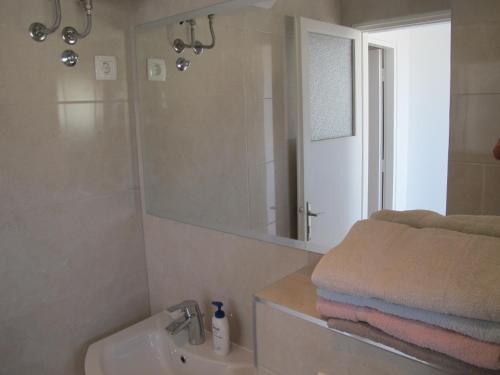 Rooms and Apartment Lucac Manus