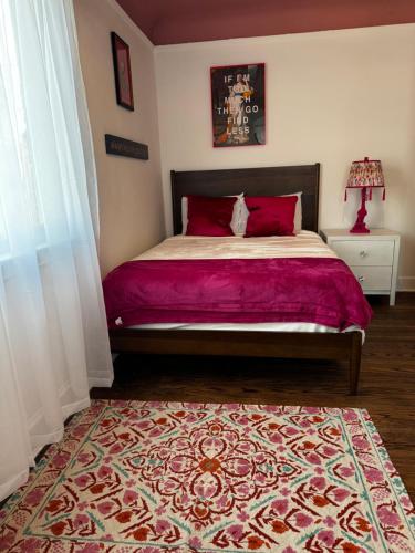 Postel nebo postele na pokoji v ubytování Eclectic Opulence Retreat