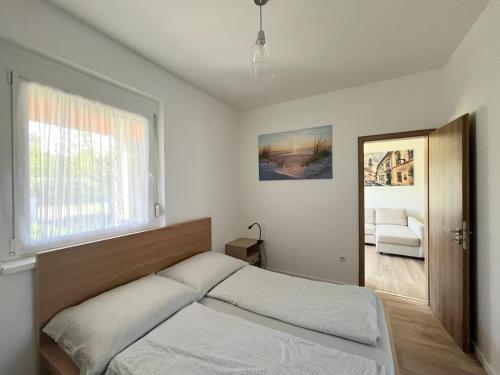 Gambar di galeri bagi Petita Garden Apartman di Siófok