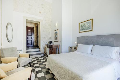 Lakkios charming suites and roomsにあるベッド
