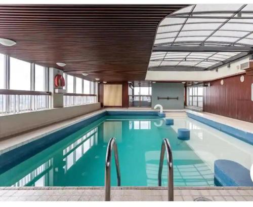 Swimmingpoolen hos eller tæt på Paris 4U