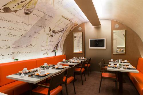 Hôtel Le Tourville by Inwood Hotels photo 48