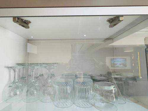 Μια τηλεόραση ή/και κέντρο ψυχαγωγίας στο Urban square - comfortable, sunny, and fully equipped