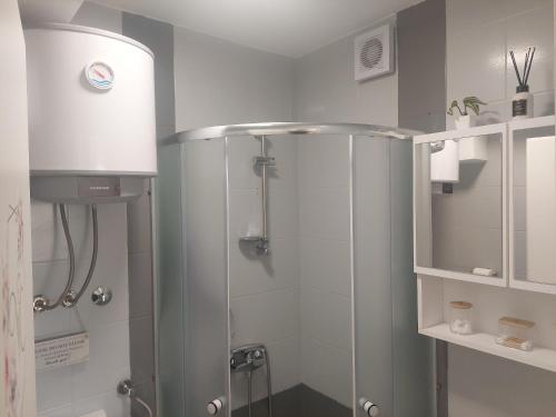 Ένα μπάνιο στο Studio apartman MATEO
