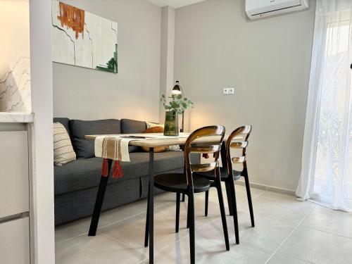 Larisis Cozy Corner