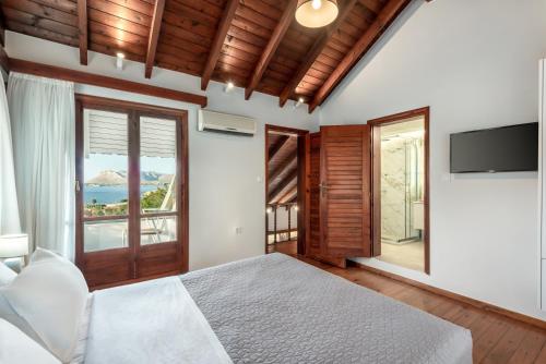 SeaView villa with piano by Chania Living Stories photo 2
