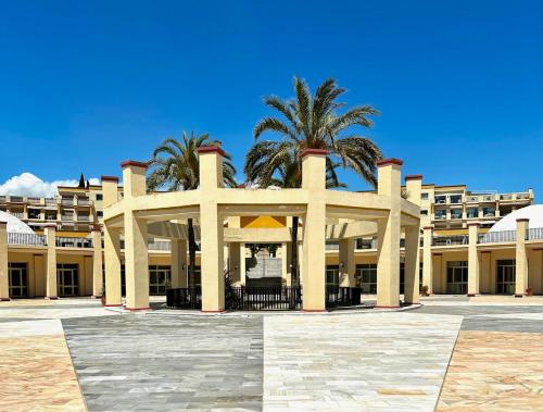 Marbella NikkiBeachFront Studio