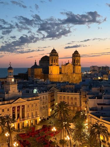 Skyline - Penthouse with 50m2 private terrace and stunning views