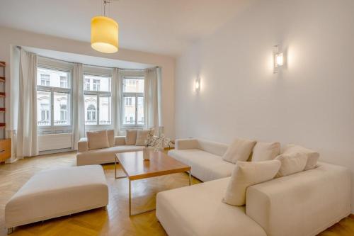 Bright OldTown 2bdr apartment