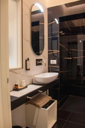 MARI Luxury Rooms and Suites photo 11