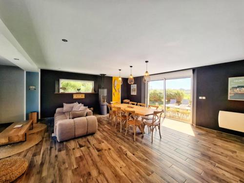 Istumisnurk majutusasutuses Alice Cottage