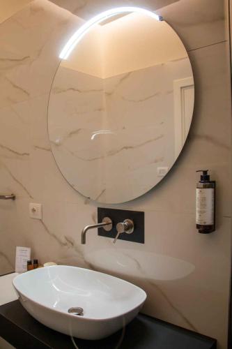 MARI Luxury Rooms and Suites photo 98