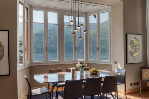 Ruby Como Villa with Lake View By Petra Luxury photo 3
