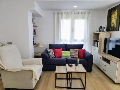 VV Casa Viva "by henrypole home"