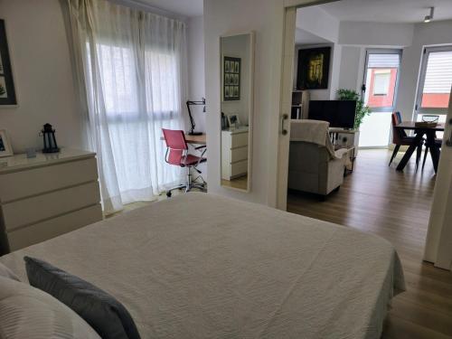 VV Casa Viva "by henrypole home"