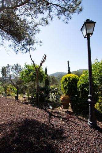 Zahrada ubytování Catalunya Casas Peaceful Perfection , only 30km from Barcelona!