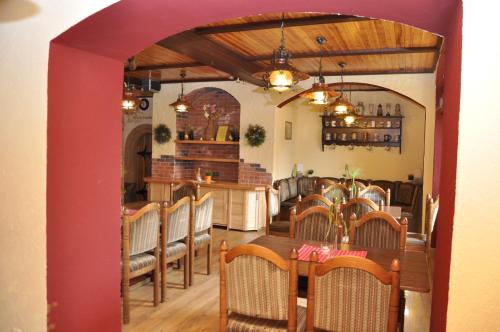 Lounge nebo bar v ubytování Thüringer Landhotel Edelhof