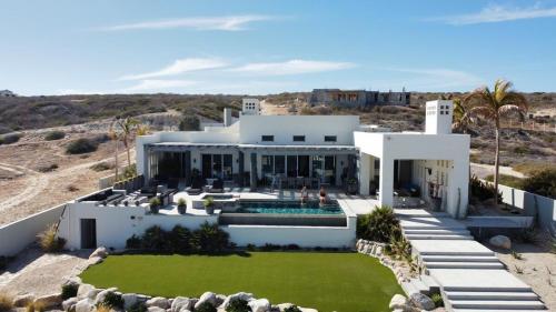 Φωτογραφία από το άλμπουμ του Modern Getaway in a Surfing Paradise σε El Cardoncito