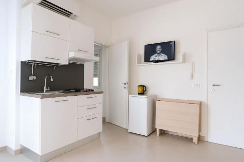 A kitchen or kitchenette at VISTA MARE Gallipoli Perla Marina