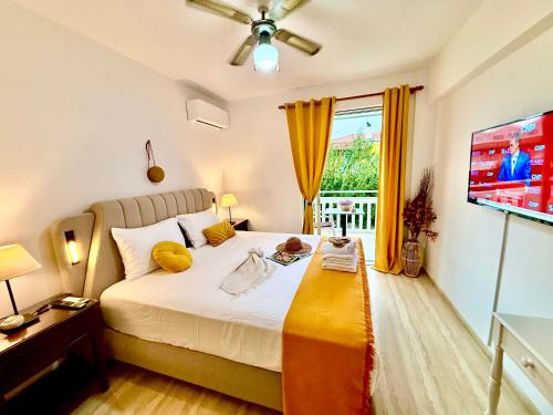 Ένα ή περισσότερα κρεβάτια σε δωμάτιο στο TRAVELLERS LEMONIAS APARTMENT Agios GORDIOS