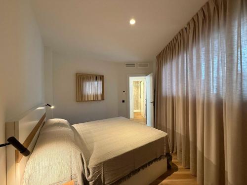 Luxury one bed apartment & pool