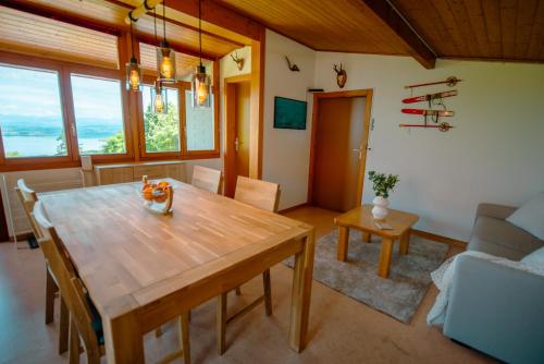 Fotografie z fotogalerie ubytování Chalet vue Alpes et lac v destinaci Provence