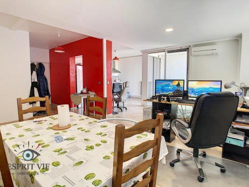 13th floor apartment with covered parking