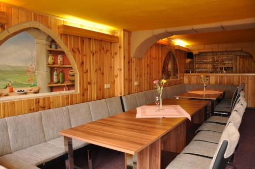 Posezení v ubytování Thüringer Landhotel Edelhof