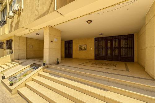 1402 · 2 BR entire apartment
