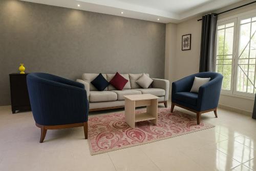 1418 · 2 BR entire apartment