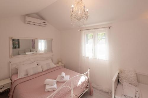 Family friendly house with a swimming pool Solaris, Sibenik - 24400